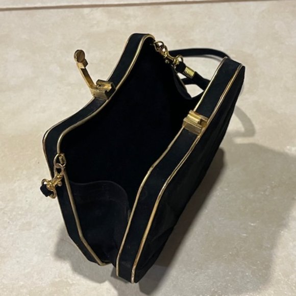 VTG Black Suede Gold Trim Clamp Hard Case Hinged Shoulder Bag Clutch 7.25"x6.25" - Picture 7 of 16
